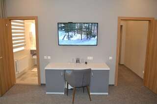 Гостиница Шертон Ростов-на-Дону Роскошный трехместный номер с балконом-5