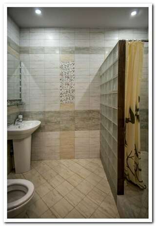 Гостиница Шертон Ростов-на-Дону Номер Делюкс с кроватью размера "king-size"-4